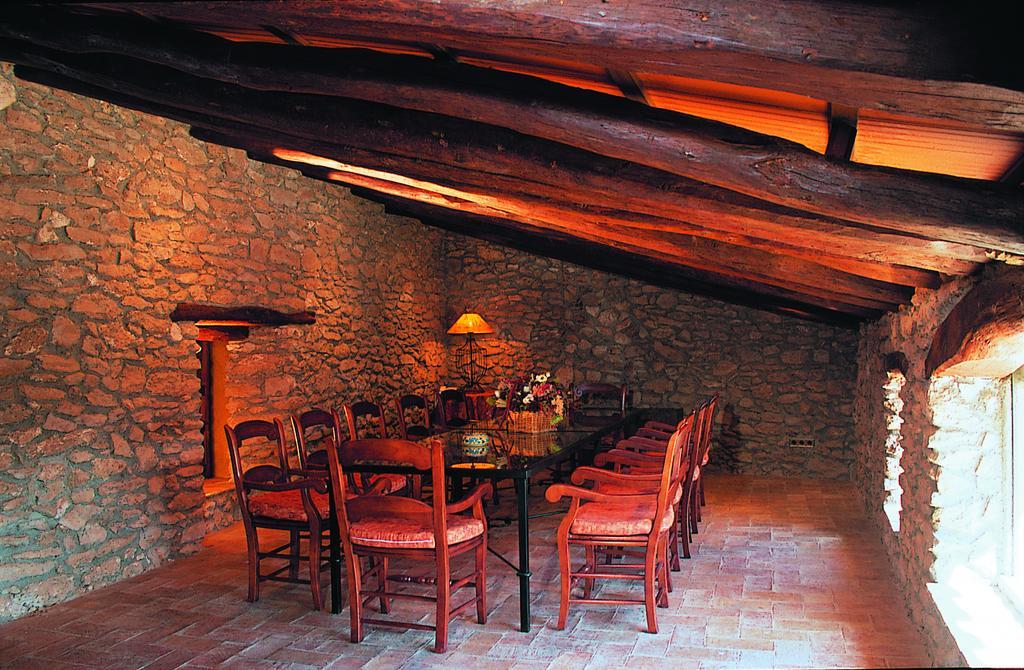 Hotel Restaurante La Masieta Creixell Bagian luar foto